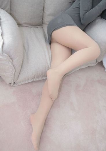 女仆露出双乳给客人玩_西瓜视频免费观看