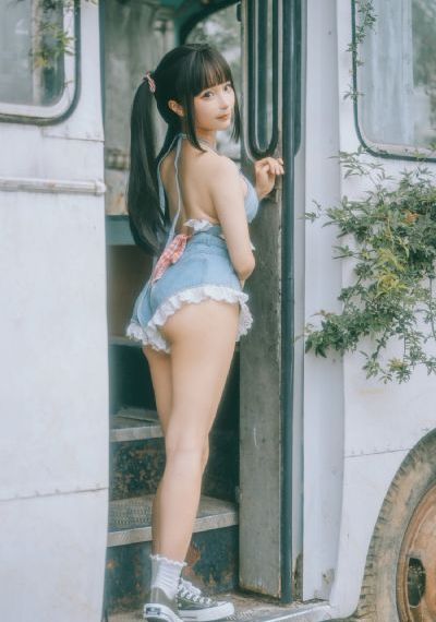娇妻跟小黄3p做爰_720影视在线观看